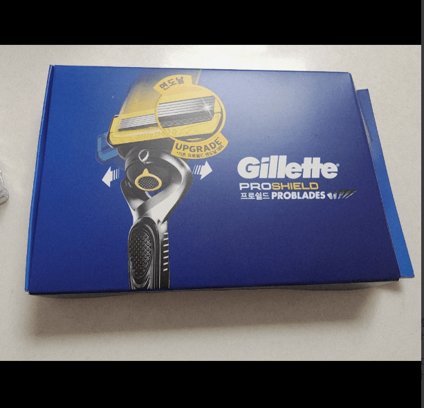 Gillette ProShield Men's Razor Set – Handle + 12 ProBlade Cartridges - Kimmart