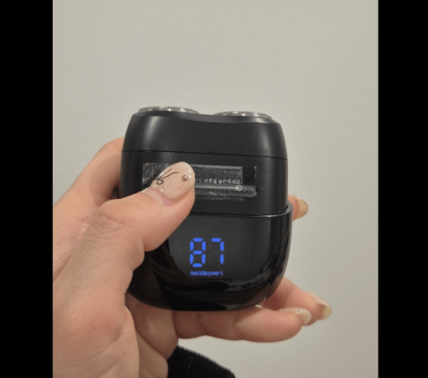 Mini Electric Shaver for Men – Dual Rotary Head, LED Display, USB Rechargeable | Travel Grooming - Kimmart